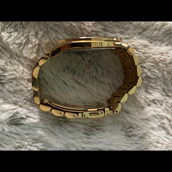 Michael Kors Blake Rose Gold Watch - Picture 3 of 6